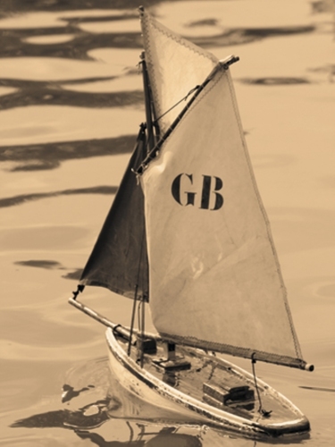 Les Petits Bateaux I by Marina Drasnin Gilboa