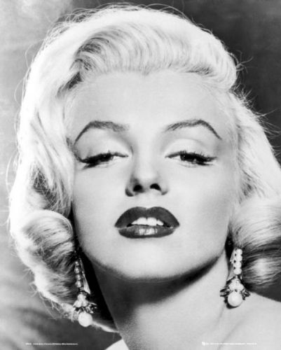 Marilyn Monroe Love by Mini Posters