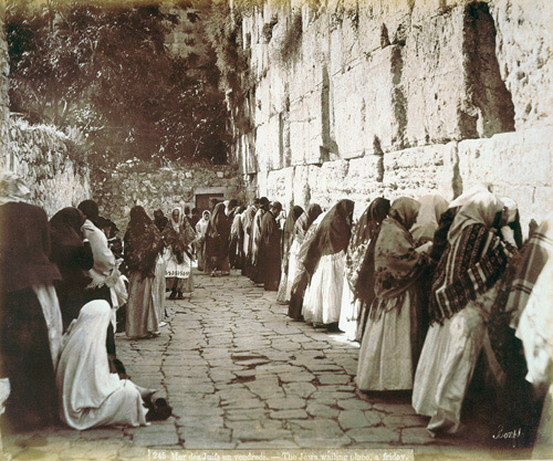 Jews At The Wailing Wall In Jerusalem (Gouttelettes) by Anonymous