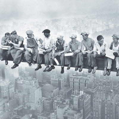 http://images.worldgallery.co.uk/i/prints/rw/lg/1/0/Charles-C--Ebbets-Lunch-Atop-A-Skyscraper-1932-105707.jpg