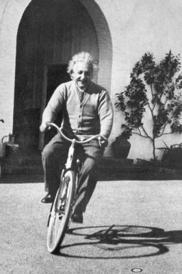 Albert Einstein (Bike) art print by Maxi Posters