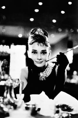 Audrey Hepburn (Breakfast at Tiffany's B&W) art print by Maxi Posters