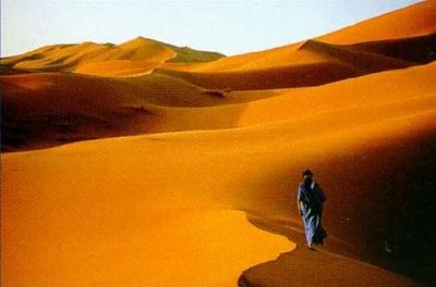 Merzouga, Sahara, Maroc art print by John Beatty