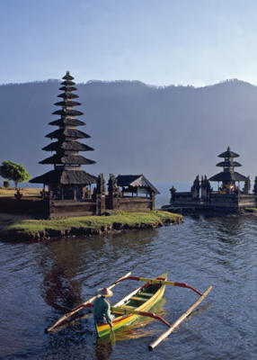 Le lac Bratan, Bali, Indon�sie