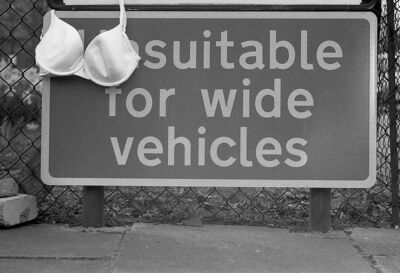 Un suitable for wide vehicles