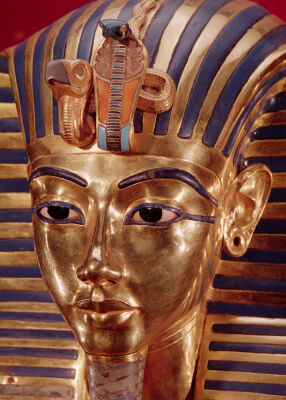 The gold mask, from the Treasure of Tutankhamun c.1340