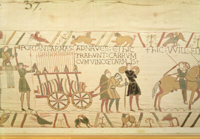 Men pulling a cart loaded with wine and arms (detail)