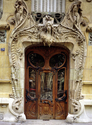 Entrance door to the apartments at 29 Avenue Rapp