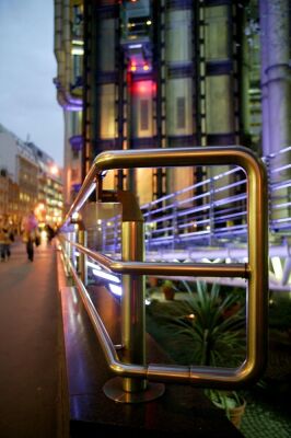 London - Neon Lloyds Building